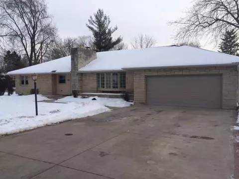 803 E Fox, Fox Point, WI 53217 photo 1