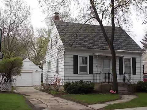 925 W Eula, Glendale, WI 53209 photo 1