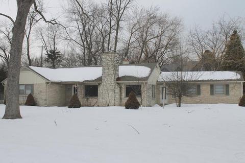 820 E Calumet Rd, Fox Point, WI 53217 photo 1