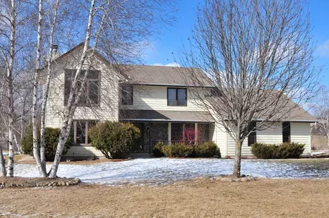5230 Augustine Pointe, Colgate, WI 53017 photo 1