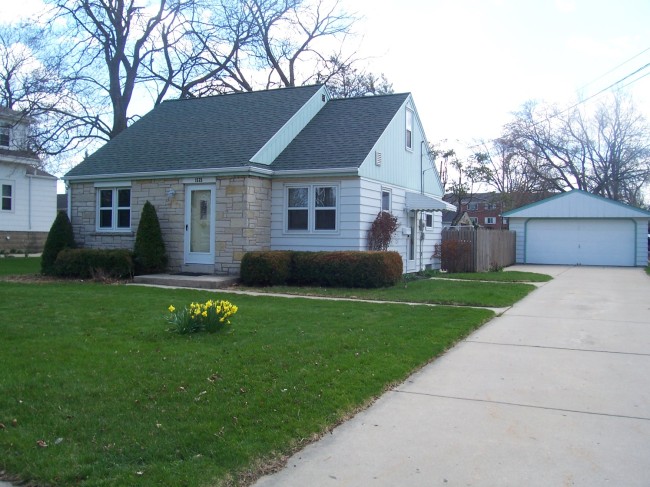 1525 E Morgan Ave, Milwaukee, WI 53207 photo 1
