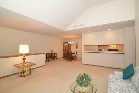 320 E Washington #6, Slinger, WI 53086 photo 1