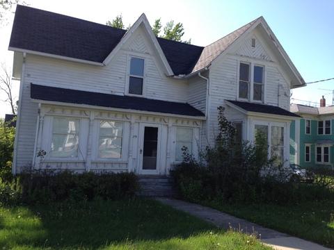 233 Martin St, Sharon, WI 53585 photo 1