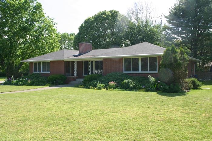 316 Spring Ln, Delavan, WI 53115 photo 1