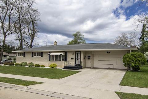 2016 36th, Two Rivers, WI 54241 photo 1