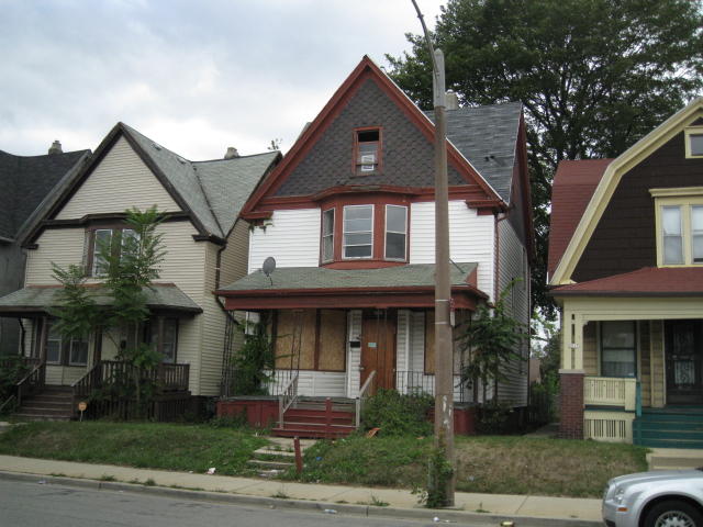 2913 N 27th St, Milwaukee, WI 53210 photo 1