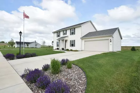 598 Lambert, Slinger, WI 53086 photo 1
