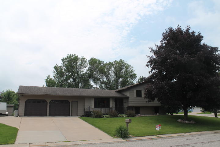413 Fireside Dr, La Crescent, MN 55947 photo 1
