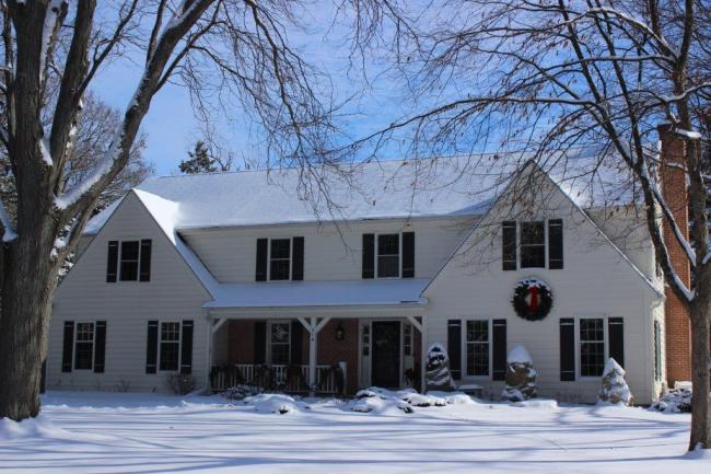 214 White Pine Rd, Delafield, WI 53018 photo 1