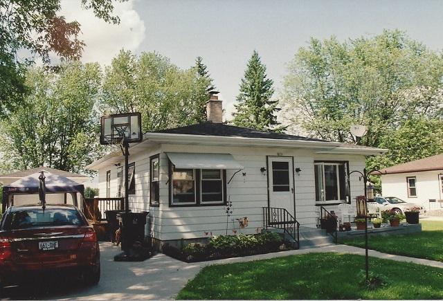 619 Western Ave, Random Lake, WI 53075 photo 1