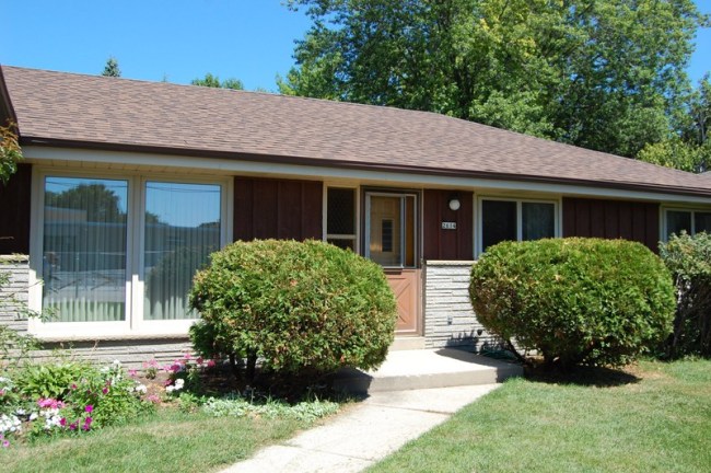 2614 E Grange Ave, Cudahy, WI 53110 photo 1