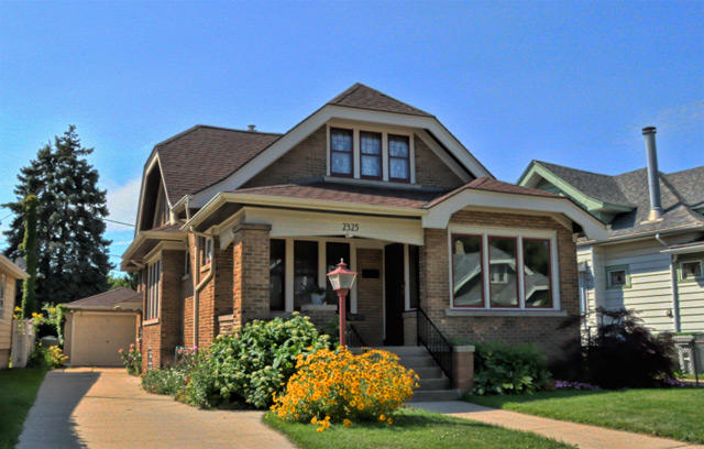2325 E Malvern Pl, Milwaukee, WI 53207 photo 1