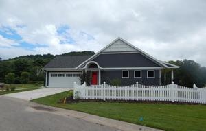 1004 Fair Mdw, Onalaska, WI 54650 photo 1