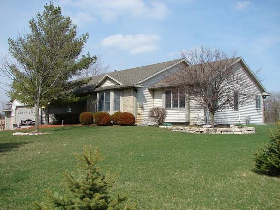 12207 304th Ave, Trevor, WI 53179 photo 1