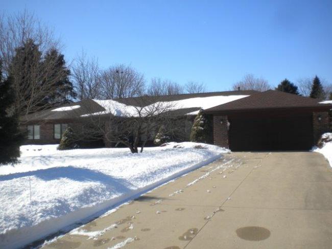 3622 Spring Lake Dr, Racine, WI 53405 photo 1