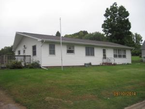 420 E York St, Viola, WI 54664 photo 1