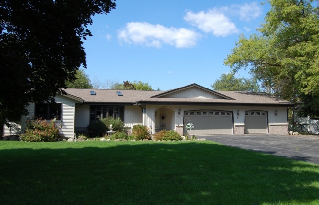 3455 S Wehr Rd, New Berlin, WI 53146 photo 1