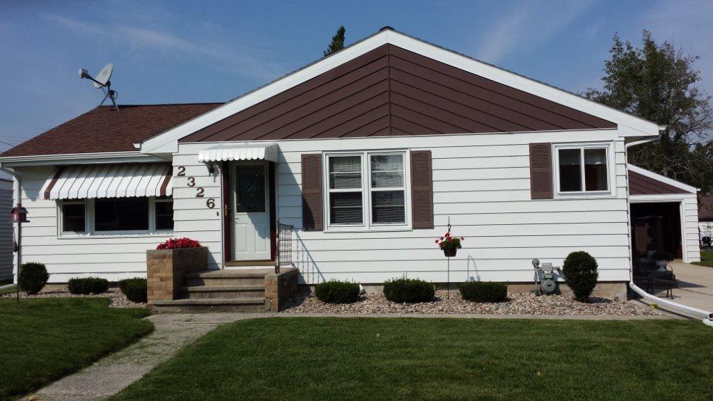 2326 37th St, Two Rivers, WI 54241 photo 1