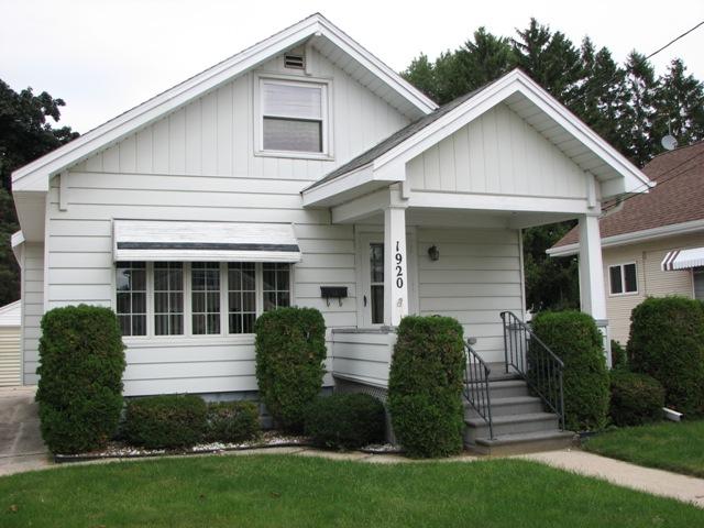 1920 27th St, Two Rivers, WI 54241 photo 1