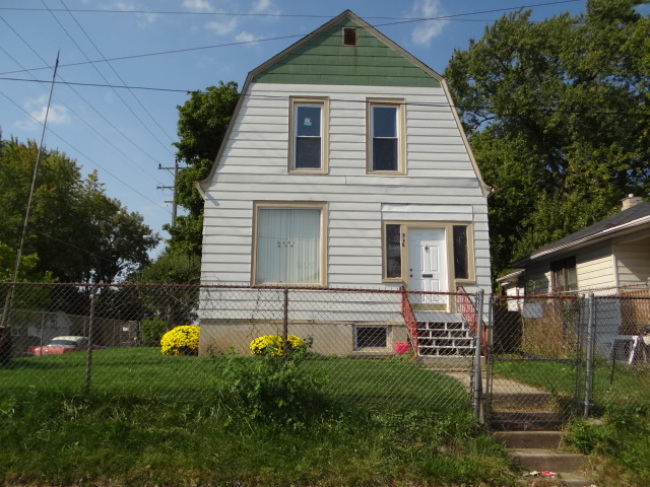 946 Walnut St, Racine, WI 53403 photo 1