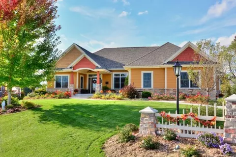 2642 Rutherford, Jackson, WI 53037 photo 1