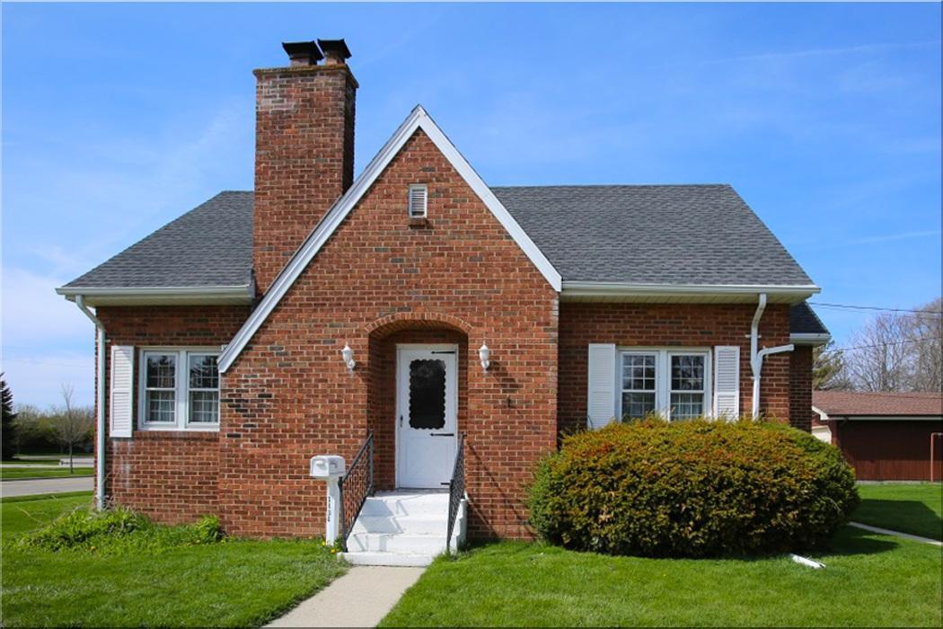 1434 Marshall Ave, South Milwaukee, WI 53172 photo 1