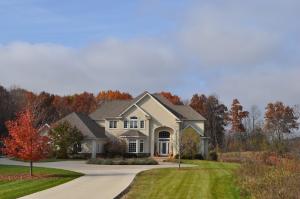 4524 Cindy Place Rd, West Bend, WI 53090 photo 1