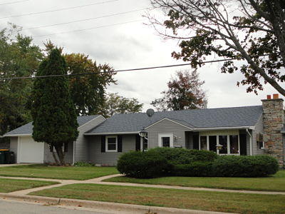 604 Pleasant Dr, West Bend, WI 53095 photo 1