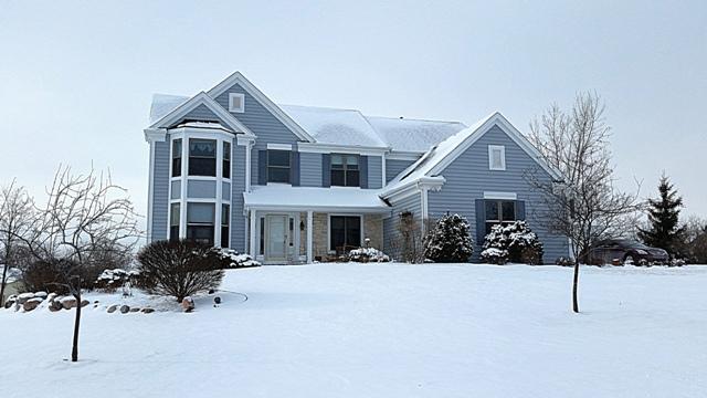 8571 S Parkland Dr, Franklin, WI 53132 photo 1