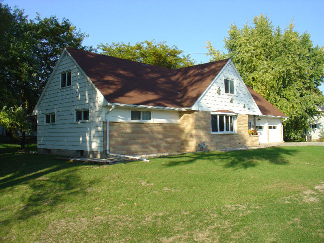 738 Maple St, Palmyra, WI 53156 photo 1