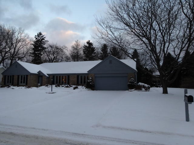3620 Foxwood Rd, Racine, WI 53405 photo 1