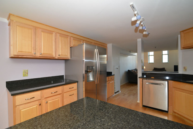 270 E Highland Ave #811, Milwaukee, WI 53202 photo 1