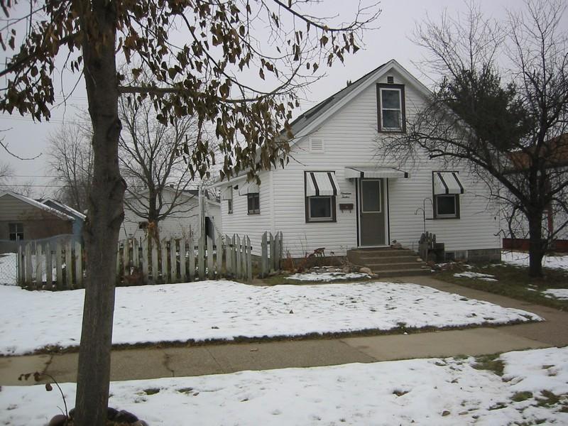 1912 19th St S, La Crosse, WI 54601 photo 1