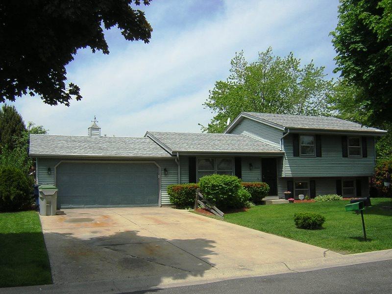 7009 N 58th St, Milwaukee, WI 53223 photo 1