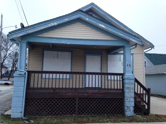 421 Jones St, Racine, WI 53404 photo 1