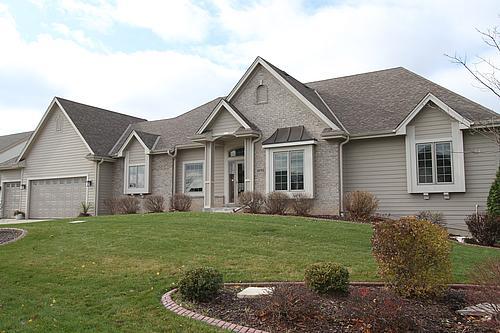 8091 S Lakeview Dr, Franklin, WI 53132 photo 1