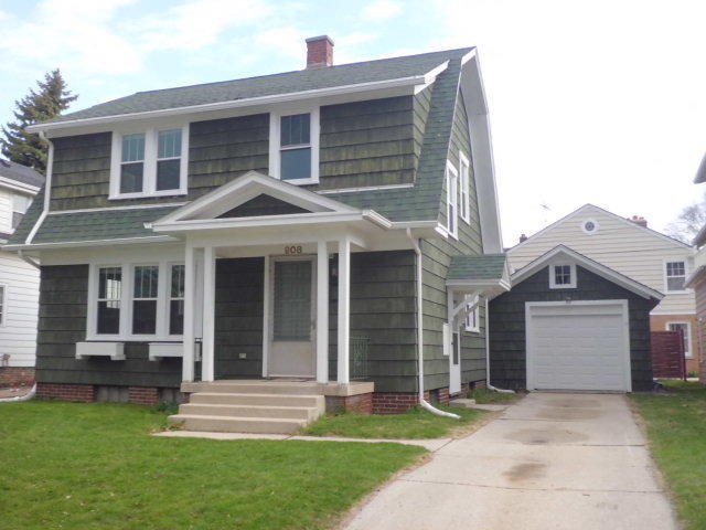 908 Bell Ave, Sheboygan, WI 53083 photo 1