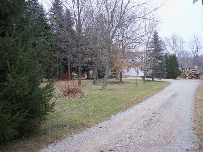 7713 W Puetz Rd, Franklin, WI 53132 photo 1