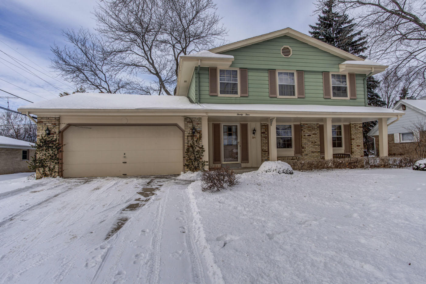 24 Illinois St, Racine, WI 53405 photo 1