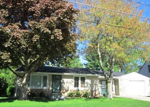 58 S Blain St, Oconomowoc, WI 53066 photo 1