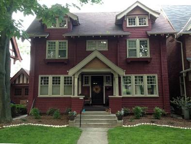 3218 N Summit Ave, Milwaukee, WI 53211 photo 1
