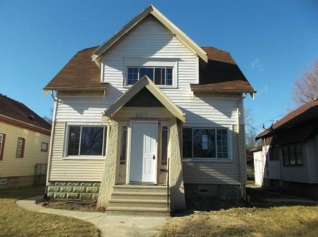 3051 N 47th St, Milwaukee, WI 53210 photo 1