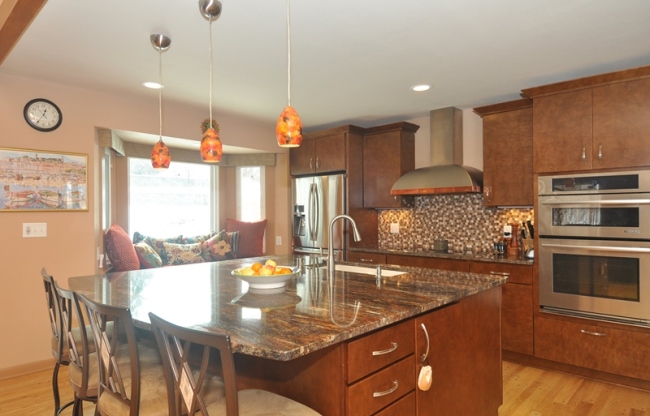 427 Westminster Dr, Waukesha, WI 53186 photo 1