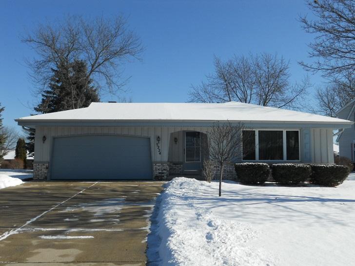 5224 S 60th St, Greendale, WI 53129 photo 1