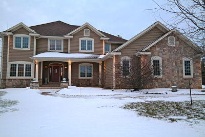 835 Red Oak Dr, Oconomowoc, WI 53066 photo 1