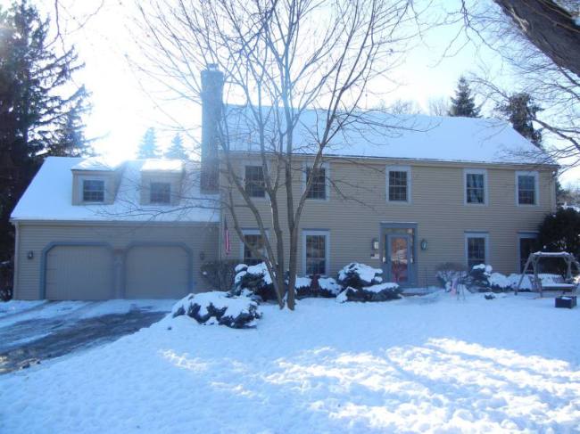 2915 Willaura Ct, Brookfield, WI 53005 photo 1