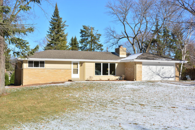 18730 Arcadia Pl, Brookfield, WI 53045 photo 1