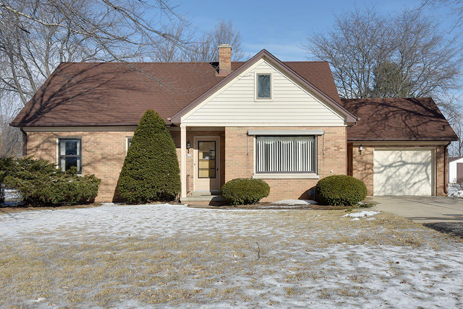 412 Main St, Belgium, WI 53004 photo 1