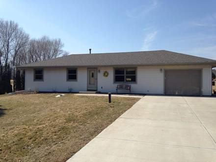 8367 Fairview Dr, Allenton, WI 53002 photo 1