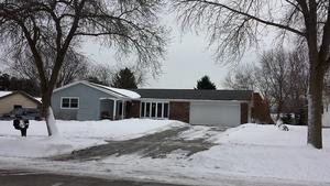 249 E Norport Dr, Port Washington, WI 53074 photo 1